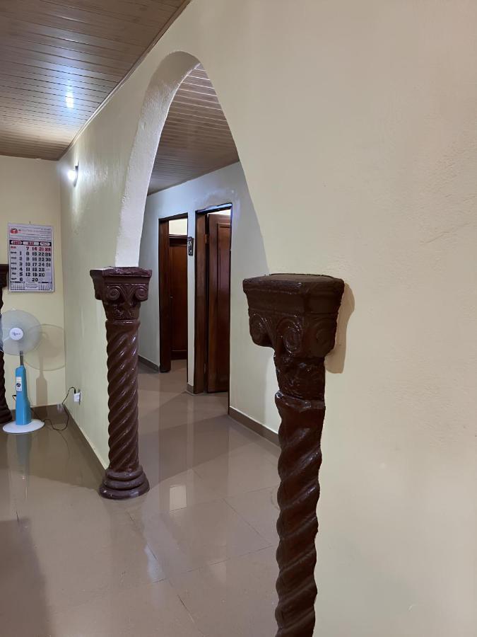 Yogi Home Stay Near Freetown Airport Exteriör bild