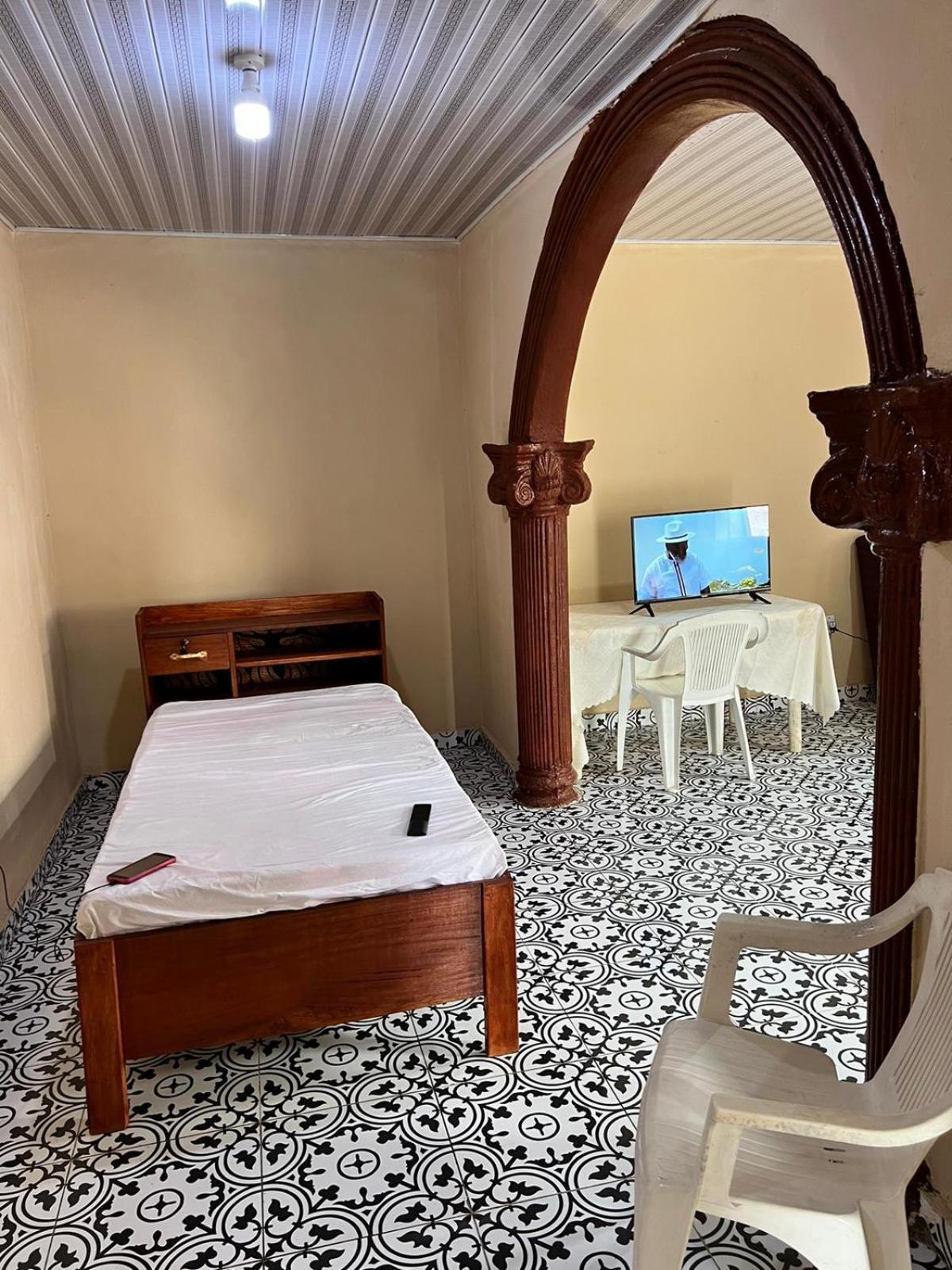 Yogi Home Stay Near Freetown Airport Exteriör bild